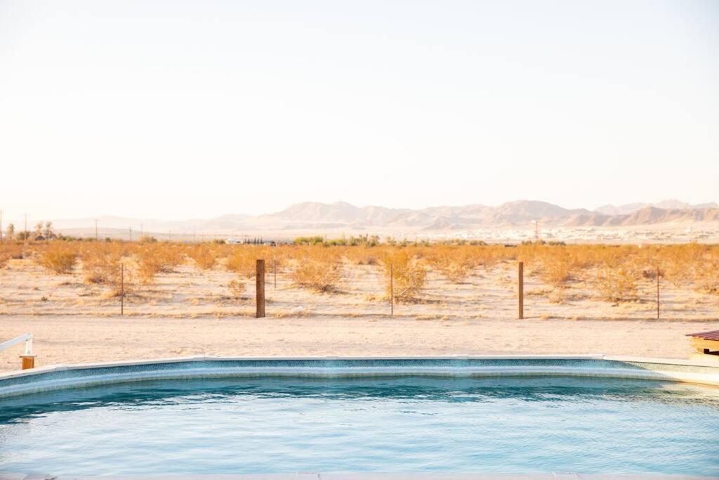 Sun Runner - Serene Desert Home W/Pool & Hot Tub Twentynine Palms Luaran gambar